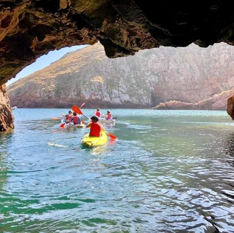 Tininha Da Ilha - Escape Peniche